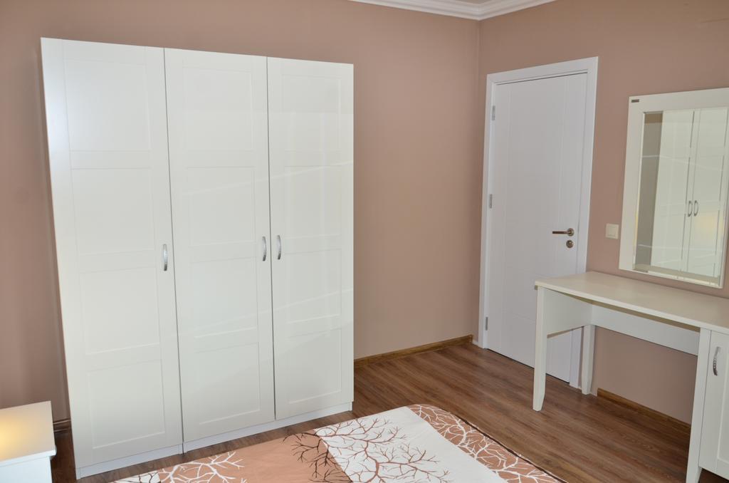 Guesthouse Green Fields Гирмен Екстер'єр фото