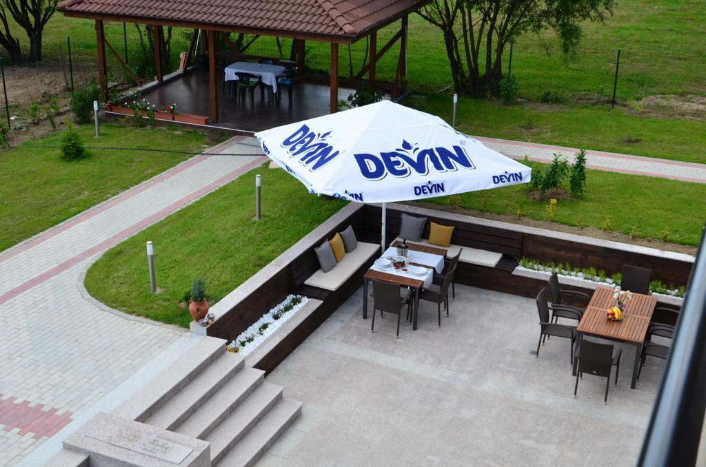 Guesthouse Green Fields Гирмен Екстер'єр фото